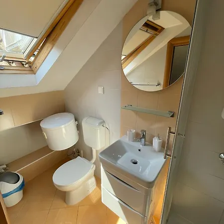 & Nina Gostinjska kuća 3*