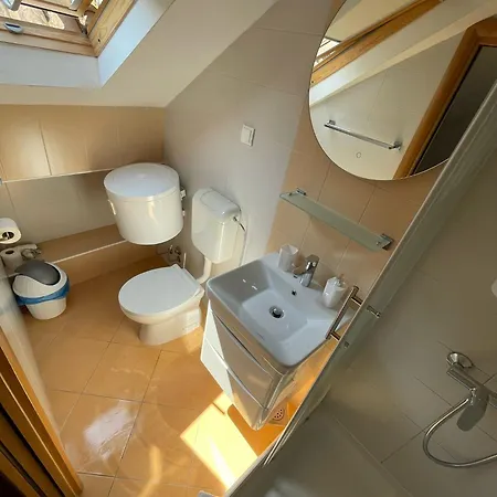 Gostinjska kuća & Nina